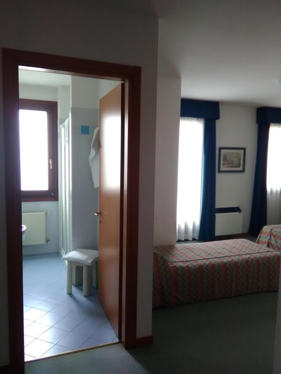 Hotel Naonis Cordenons Eksteriør bilde